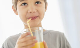 آب‌میوه طبیعی برای کودکان چه فوایدی دارد؟